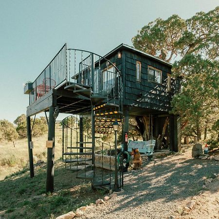 הוילה Nogal Ashley'S Treehouse At El Mistico Ranch מראה חיצוני תמונה
